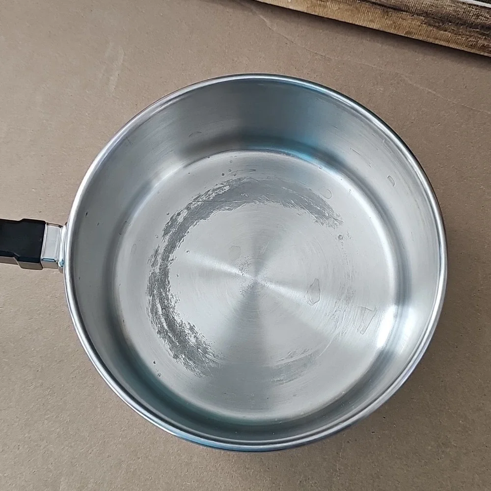 Farberware 18/10 Stainless Steel 1 Quart Saucepan Pot + Lid